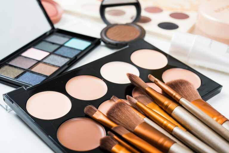 Tendances Maquillage 2025 : Secrets Beauté Pour Sublimer Ton Automne